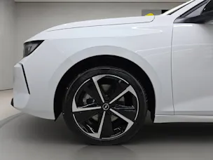Opel Astra Sports Tourer 1.2 T Hybrid Edition
