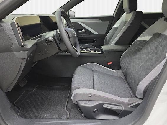 Vehicle image 5 Vehicle image 5