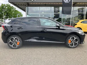 MG 4 64kWh Xpower 4WD