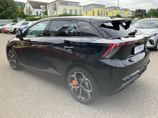 MG 4 64kWh Xpower 4WD