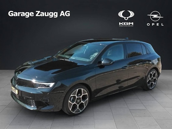 First vehicle image