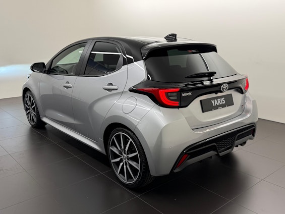 Vehicle image 3 Vehicle image 3