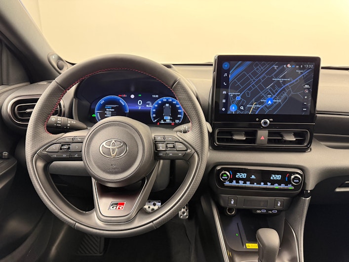 Vehicle image TOYOTA YARIS