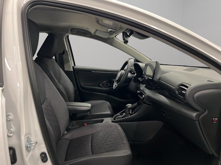 Vehicle image TOYOTA YARIS