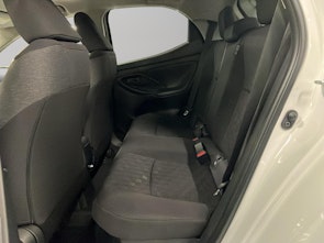 Vehicle image TOYOTA Yaris 1.5 VVT-i HSD Trend