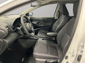 Vehicle image TOYOTA Yaris 1.5 VVT-i HSD Trend