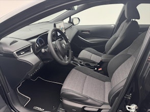 Vehicle image TOYOTA Corolla Touring Sports 2.0 HSD Trend