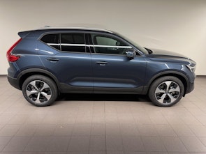 Vehicle image VOLVO XC40 2.0 B3 MH Core
