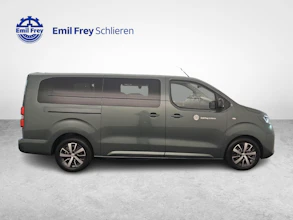 https://vehicle.imgix.net/3940313/b94a038c-c18c-409e-95d5-f5da98e5c43d.jpg