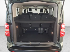 https://vehicle.imgix.net/3940313/efa72600-186a-476a-8100-7d1eb7ab34b4.jpg