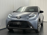 First vehicle image
