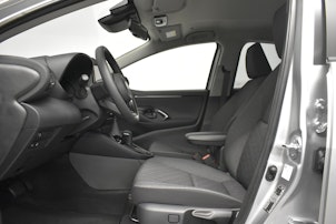 Vehicle image TOYOTA Yaris 1.5 VVT-i HSD Trend