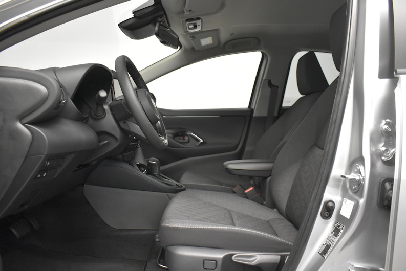 Vehicle image TOYOTA YARIS