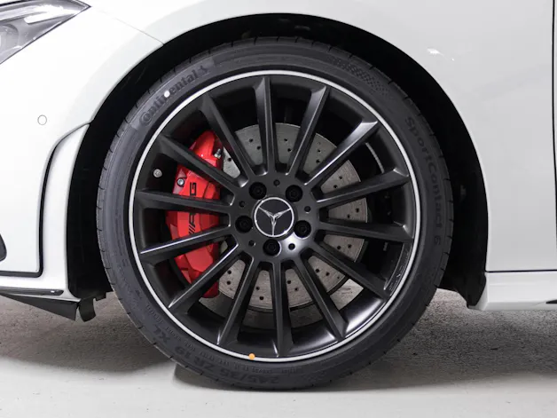 Mercedes-Benz CLA 35 AMG 4MATIC Shooting Brake