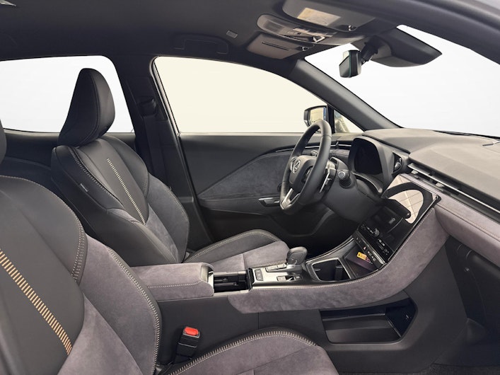 Vehicle image LEXUS LBX