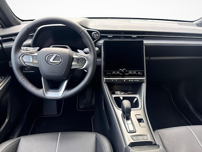 Vehicle image LEXUS LBX