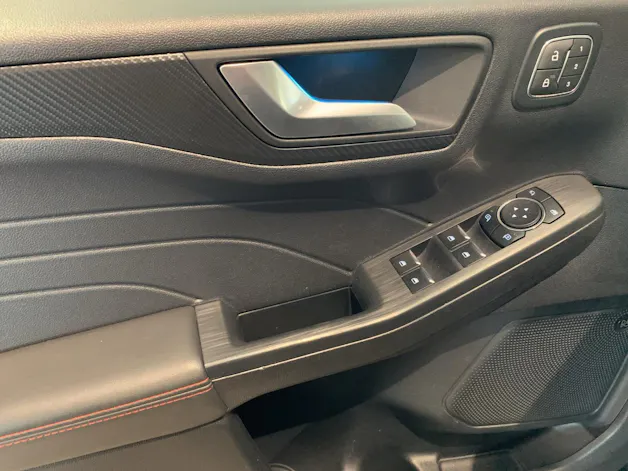 Ford Kuga 2.5 Hybrid ST-Line X 4x4