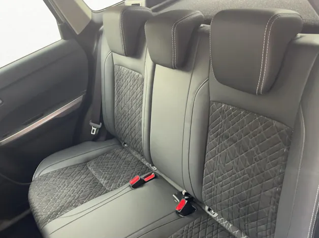 Suzuki Vitara 1.4 T Compact Top Hybrid 4x4