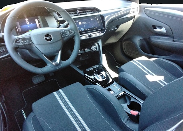 Vehicle image 3 Vehicle image 3