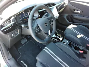 Opel Corsa 1.2 T Hybrid Sporthilfe