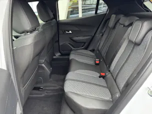 Peugeot 2008 1.2 Hybrid Allure Premium