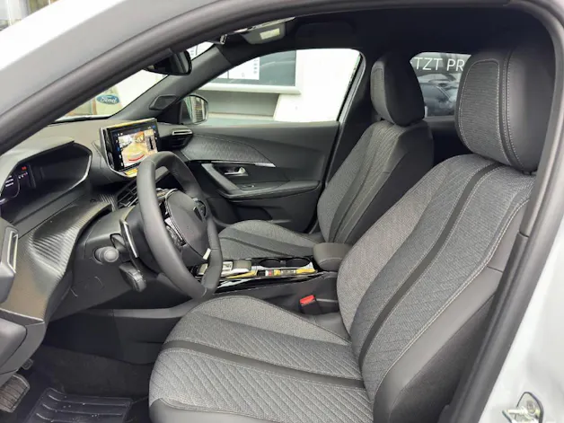 Peugeot 2008 1.2 Hybrid Allure Premium