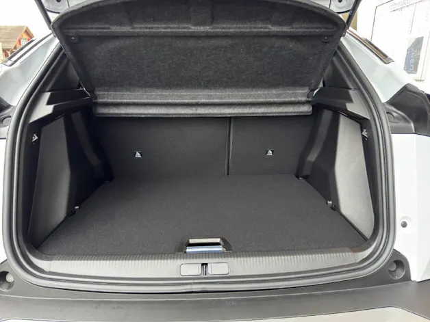 Peugeot 2008 1.2 Hybrid Allure Premium