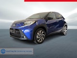 First vehicle image