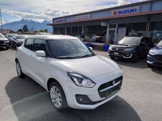 Vehicle image SUZUKI SWIFT 0