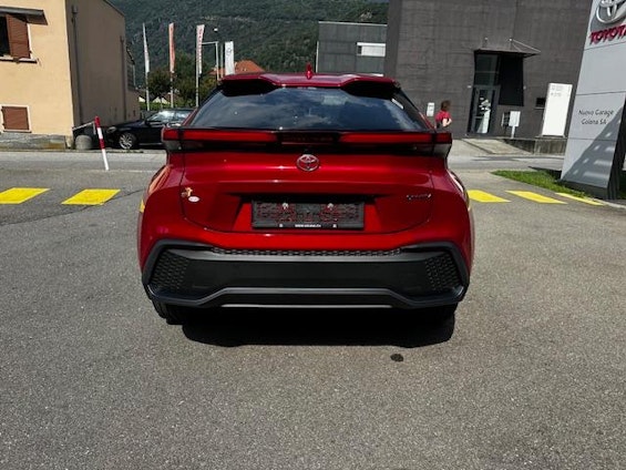 Vehicle image 7