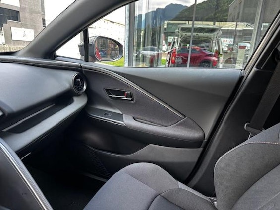 Vehicle image 20