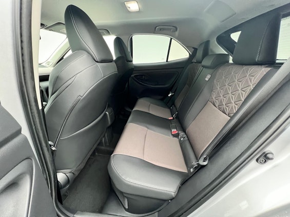 Vehicle image 7 Vehicle image 7