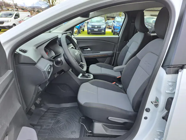 Dacia Jogger extreme+ hybrid 140 5-Plätzer