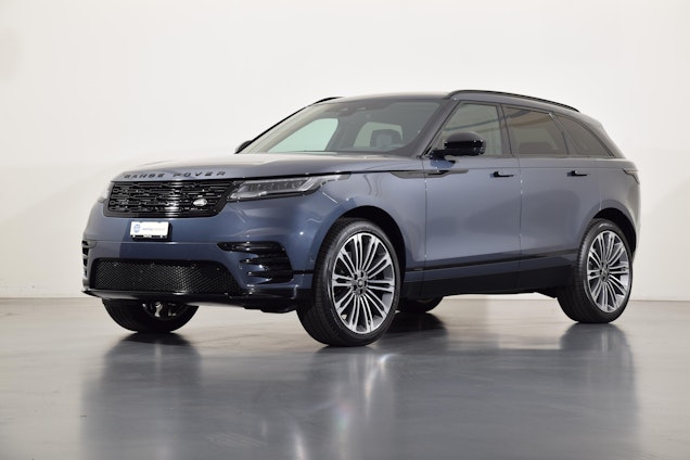 First vehicle image