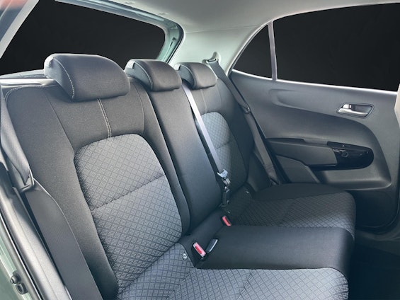 Vehicle image 14 Vehicle image 14