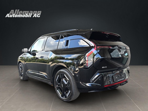 Vehicle image 3 Vehicle image 3