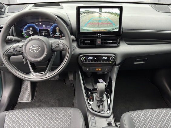 Vehicle image 12