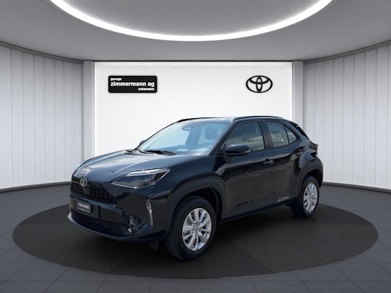 First vehicle image