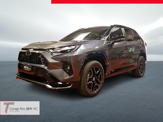 First vehicle image