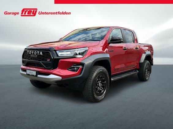 First vehicle image