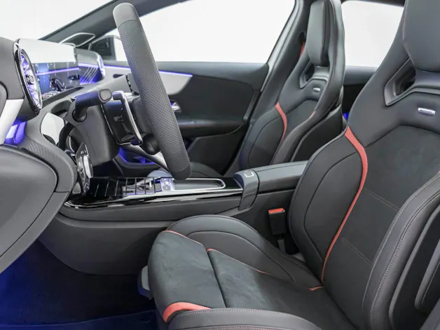 Mercedes-Benz A 35 AMG 4MATIC