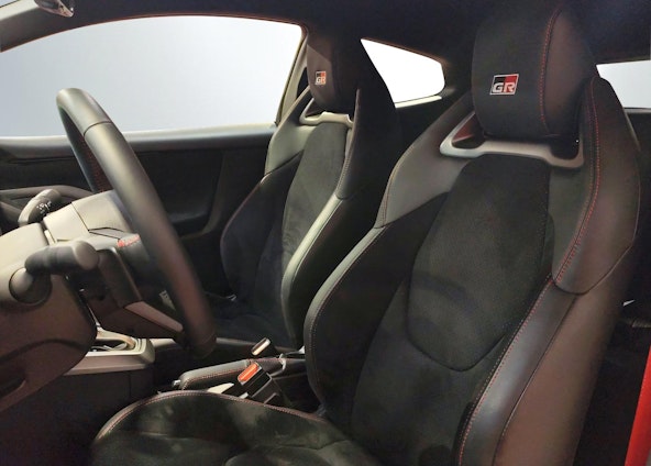 Vehicle image 7 Vehicle image 7