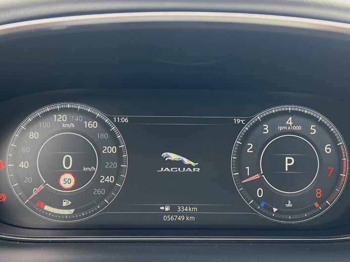 Vehicle image JAGUAR E-PACE