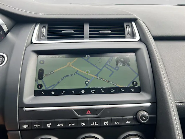 Jaguar E-Pace 2.0 T 250 R-Dynamic SE AWD