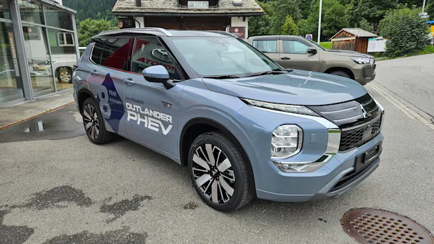 Mitsubishi Outlander 2.4 PHEV Instyle 4x4