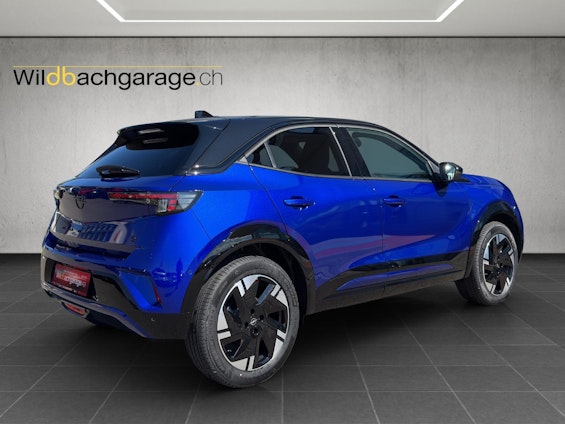 Vehicle image 4 Vehicle image 4