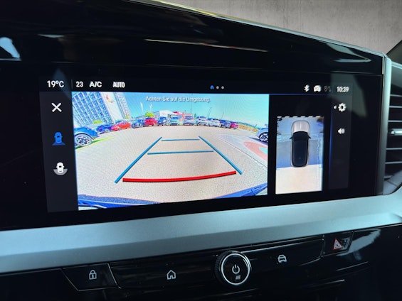 Vehicle image 15 Vehicle image 15