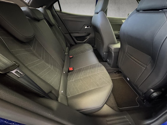 Vehicle image 11 Vehicle image 11