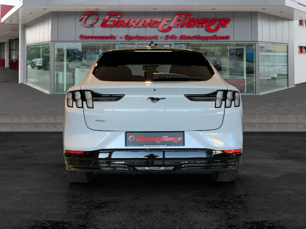 Ford Mustang Mach-E Extended AWD