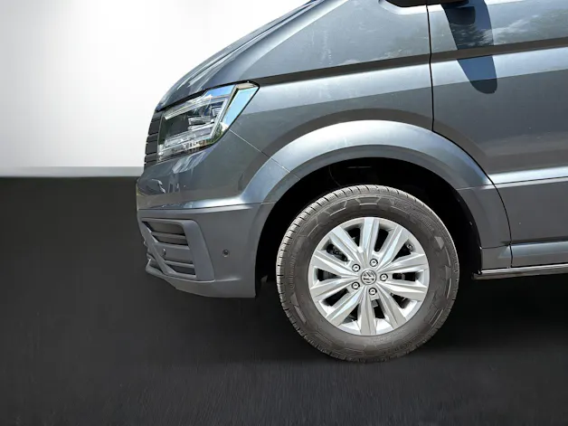 VW Grand California 4490 680 2.0 BI-TDI 177